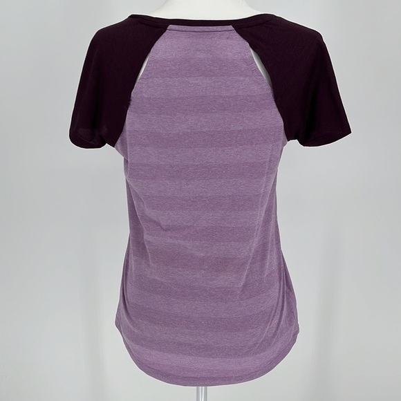 North Face Flash Dry Athletic Running Short Sleeve Shirt Purple Size Medium - Picture 8 of 11